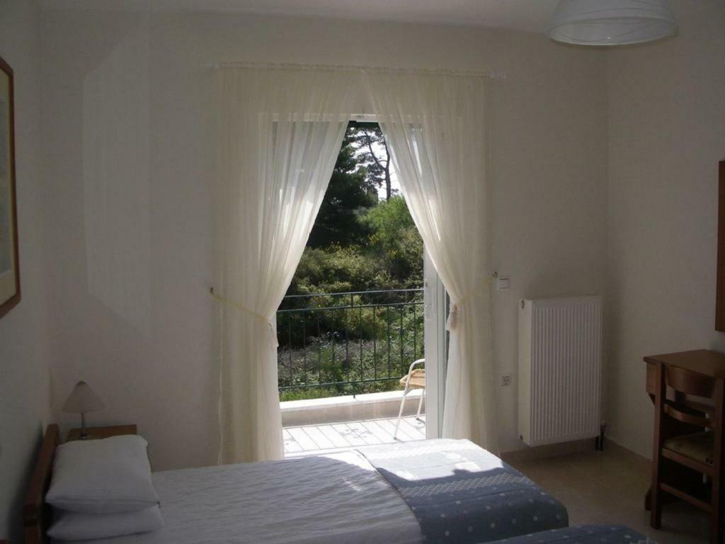 Villa Amelia Metaxáta Екстериор снимка