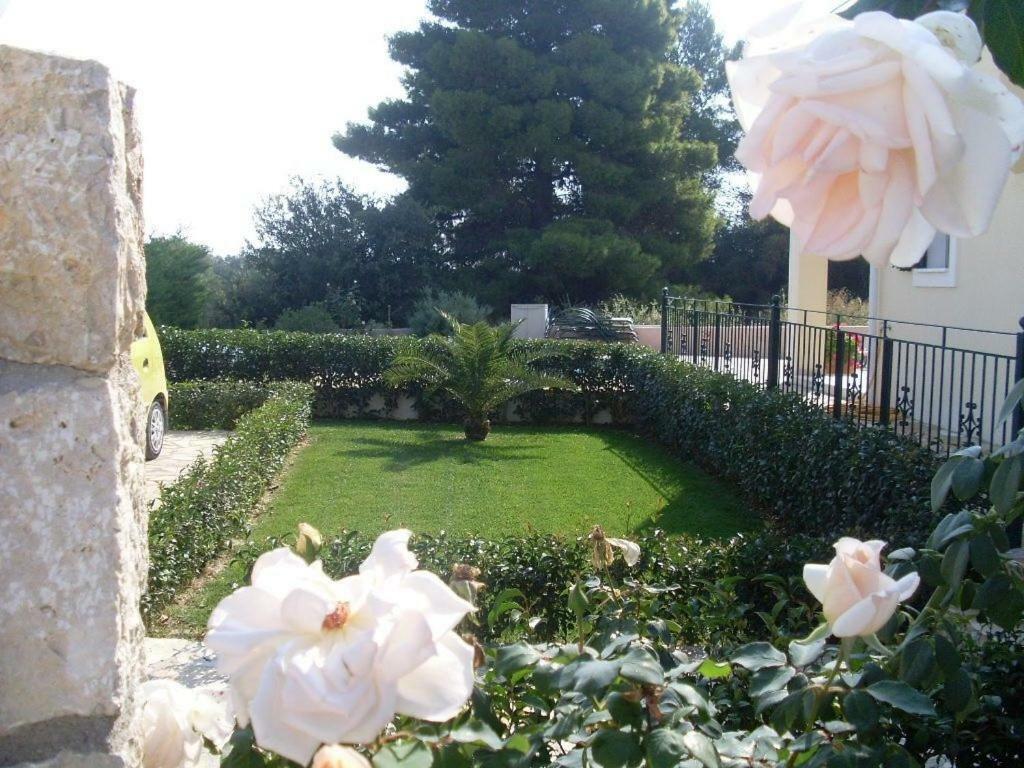 Villa Amelia Metaxáta Екстериор снимка