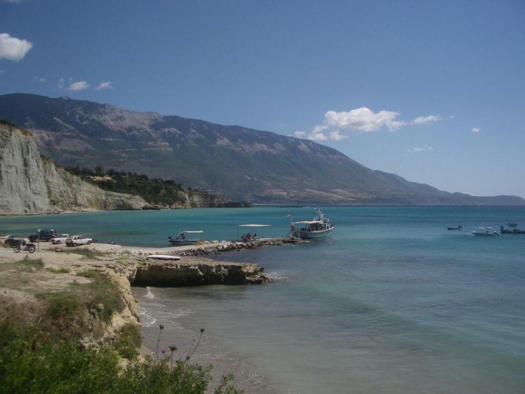 Villa Amelia Metaxáta Екстериор снимка